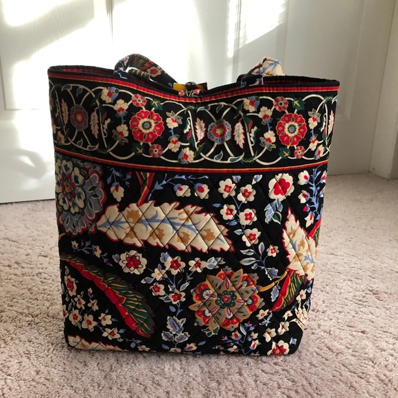 Vera Bradley Tote - Picture 2 of 6